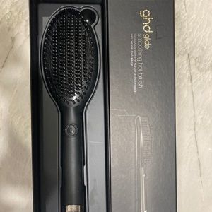 GHD Straightening Brush
